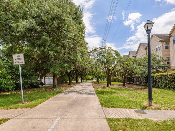 91 Sidney Street, Houston TX 77003