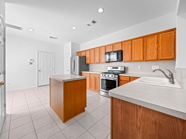 91 N Avonlea Circle, The Woodlands TX 77382