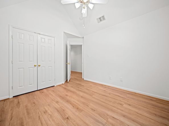 91 N Avonlea Circle, The Woodlands TX 77382