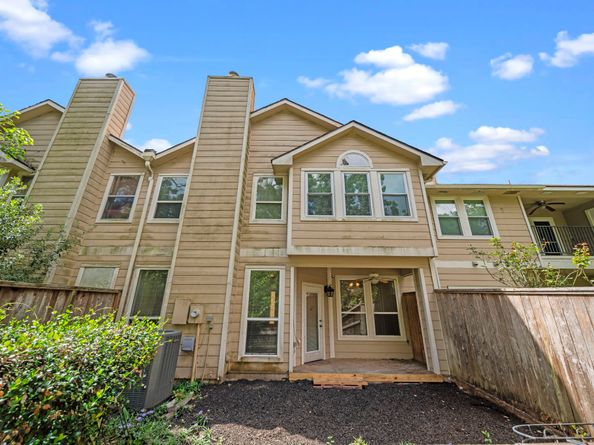 91 N Avonlea Circle, The Woodlands TX 77382