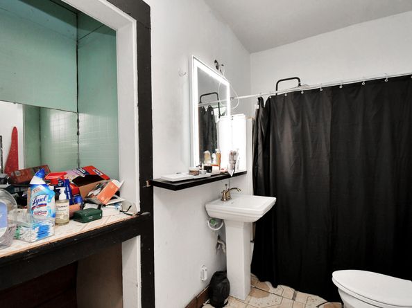 7908 John Street, Houston TX 77012