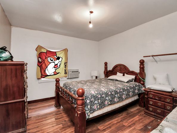 7908 John Street, Houston TX 77012