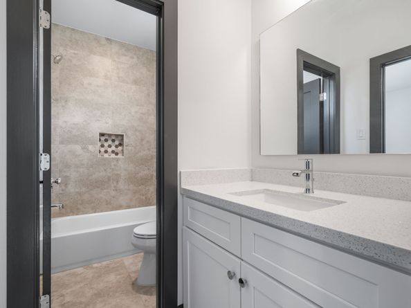 4435 Whitney Oak Lane, Houston TX 77018