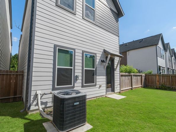 4435 Whitney Oak Lane, Houston TX 77018