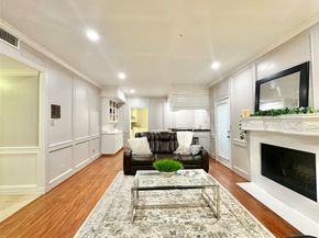 2514 Nantucket Drive C, Houston TX 77057