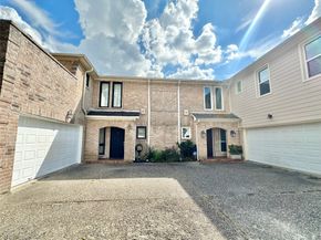 2514 Nantucket Drive C, Houston TX 77057