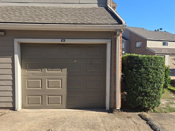 6701 Sands Point Drive 42, Houston TX 77074