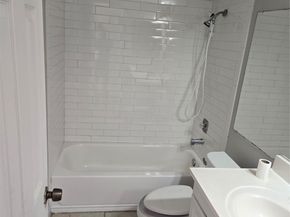6701 Sands Point Drive 42, Houston TX 77074