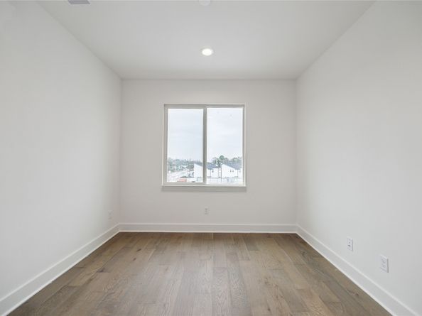 303F Marcella Street, Houston TX 77091