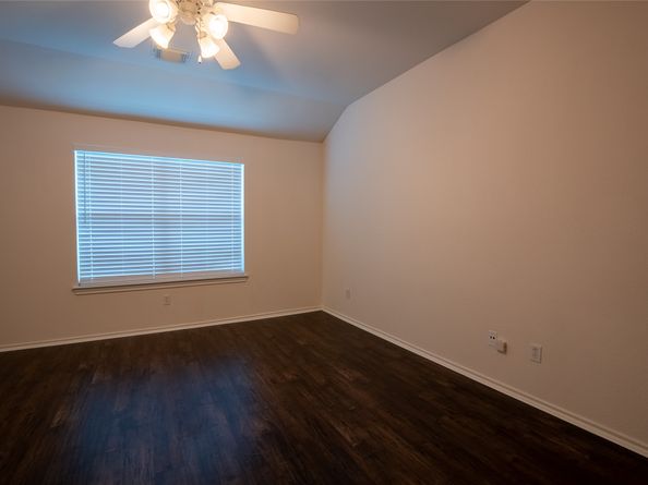 16610 Newglen Lane, Houston TX 77084