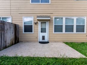 16610 Newglen Lane, Houston TX 77084