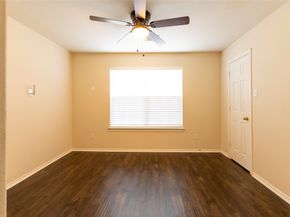 16610 Newglen Lane, Houston TX 77084