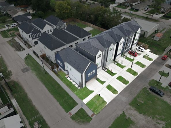 4325 Arlington Street, Houston TX 77022
