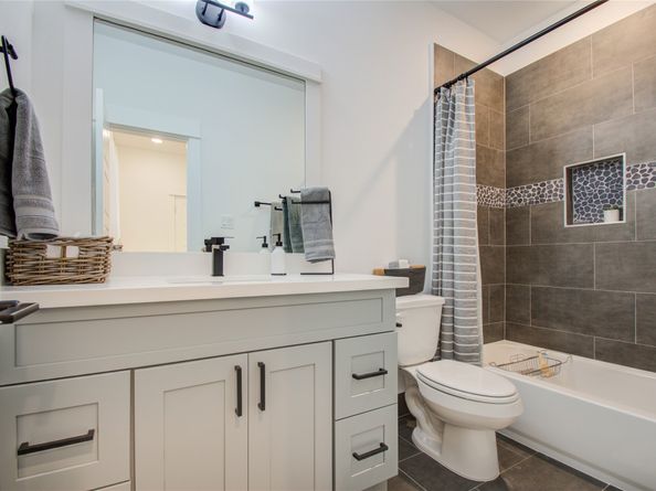 4325 Arlington Street, Houston TX 77022