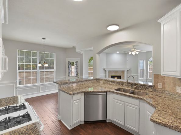 6406 E Linpar Court, Houston TX 77040