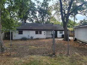 7211 Deep Forest Drive, Houston TX 77088