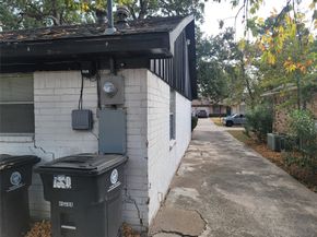 7211 Deep Forest Drive, Houston TX 77088