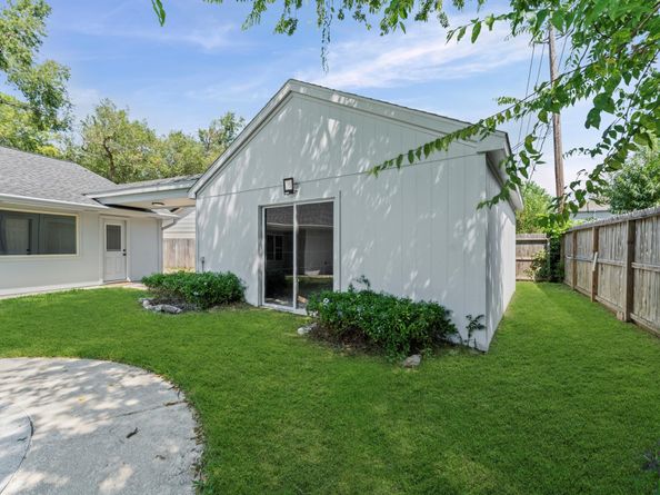 2914 Riata Lane, Houston TX 77043