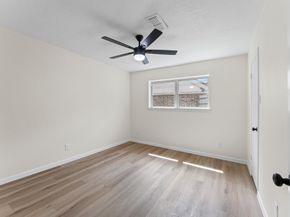 2914 Riata Lane, Houston TX 77043