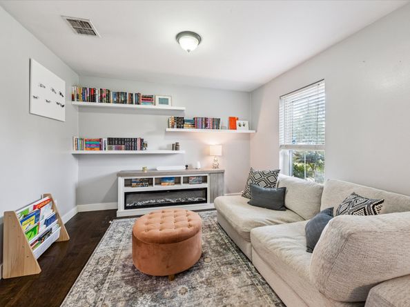 9730 Moorberry Lane, Houston TX 77080