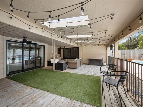 9730 Moorberry Lane, Houston TX 77080
