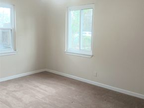 8913 Linda Vista Road, Houston TX 77078