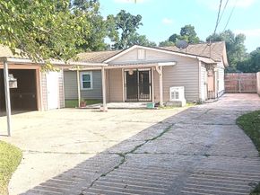 8913 Linda Vista Road, Houston TX 77078