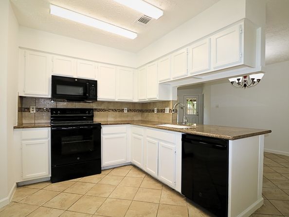 10314 Hollow Canyon Court, Sugar Land TX 77498
