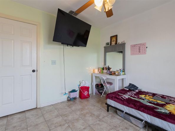 5203 Eagle Heights Drive, Dallas TX 75212