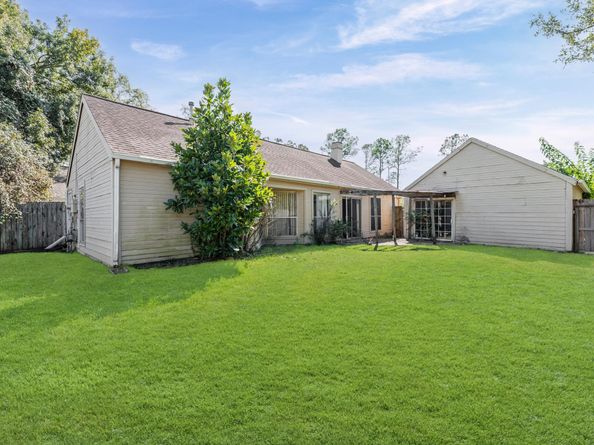 16615 Ivy Grove Drive, Houston TX 77058