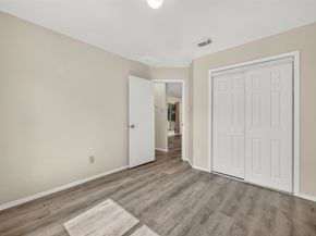 1915 Aldates Drive, Houston TX 77015