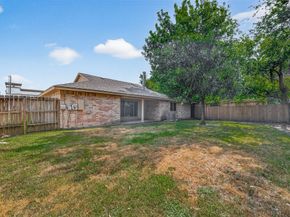 1915 Aldates Drive, Houston TX 77015