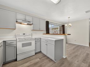 1915 Aldates Drive, Houston TX 77015