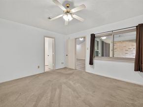 1915 Aldates Drive, Houston TX 77015