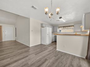 1915 Aldates Drive, Houston TX 77015