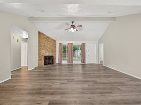 1915 Aldates Drive, Houston TX 77015