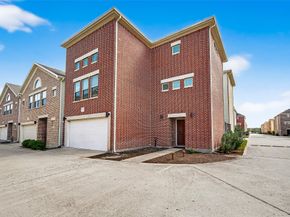 11511 Main Pine Drive, Houston TX 77025