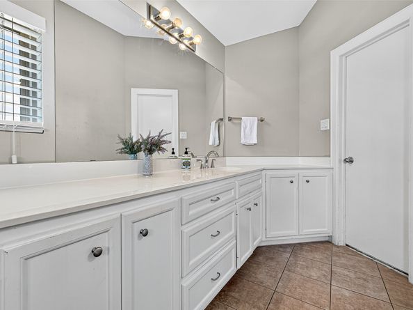 11511 Main Pine Drive, Houston TX 77025