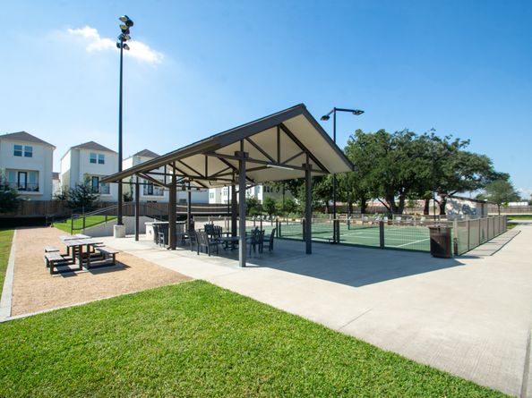 816 Sienna Palm Lane, Houston TX 77008