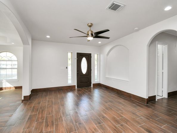 8214 Woodlyn Road, Houston TX 77028