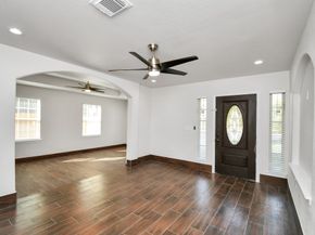 8214 Woodlyn Road, Houston TX 77028