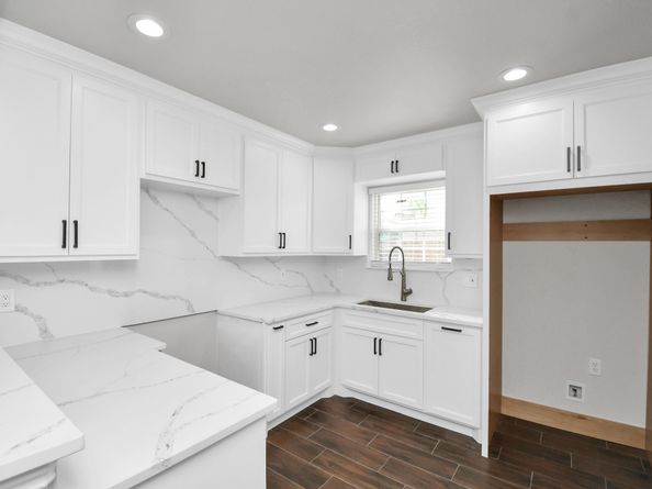 8214 Woodlyn Road, Houston TX 77028