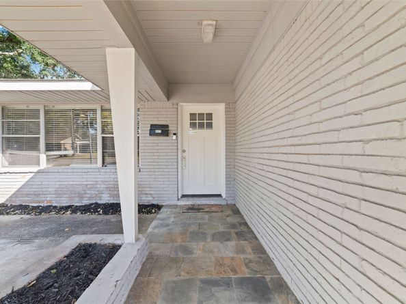 8625 Bob White Drive, Houston TX 77074