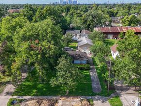 246 Rebecca Street, Houston TX 77022
