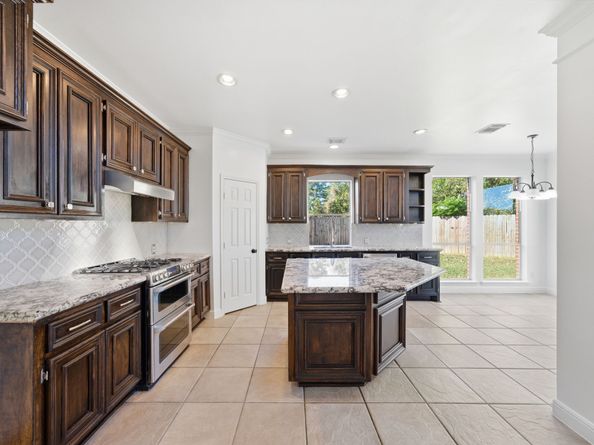 2906 Benne Court, Houston TX 77014