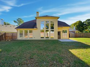 2906 Benne Court, Houston TX 77014