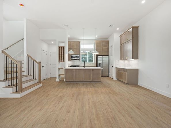 2121C Hoskins Drive, Houston TX 77080