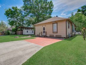 155 Davis Street, Humble TX 77338