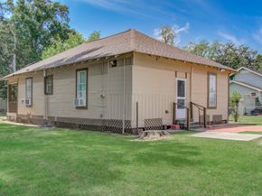 155 Davis Street, Humble TX 77338