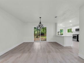 1602 Pine Oak Drive, Conroe TX 77304